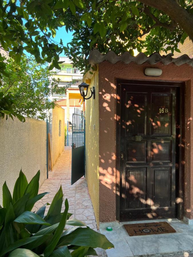 Cosy Guesthouse-Souterrain With Garden In City Center Corinth Exterior photo